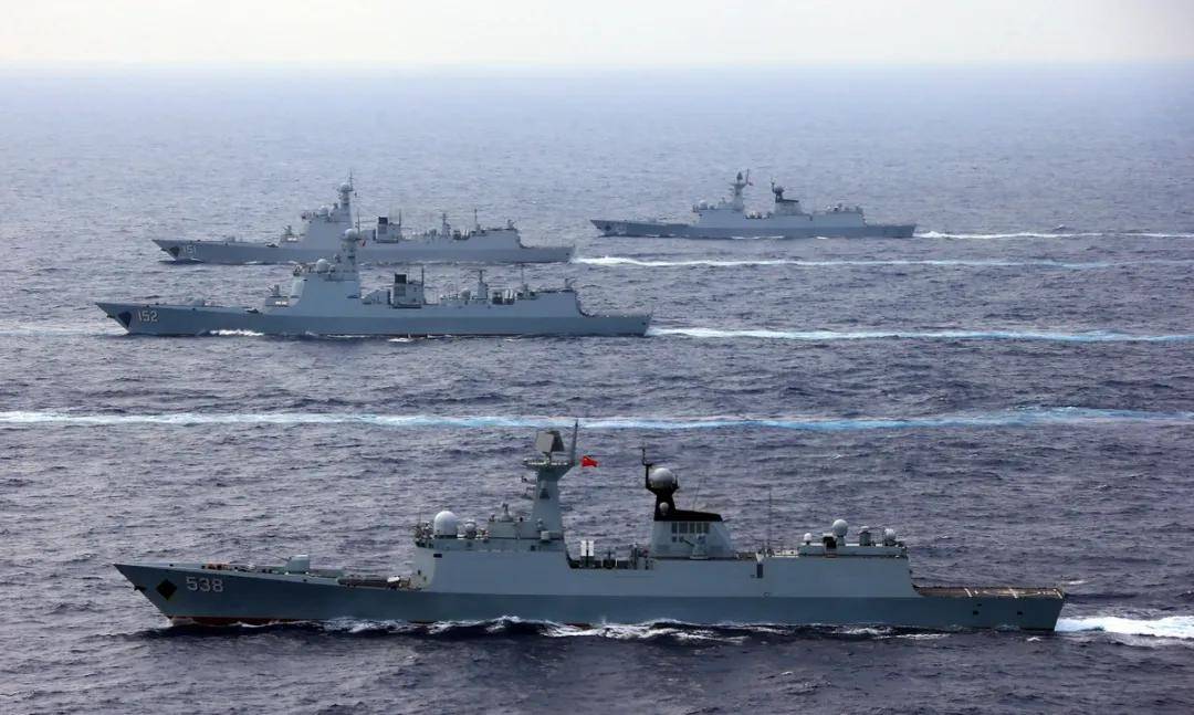 朝鲜“手搓版055大驱”下水：48单元垂发，排水量比054A还大？