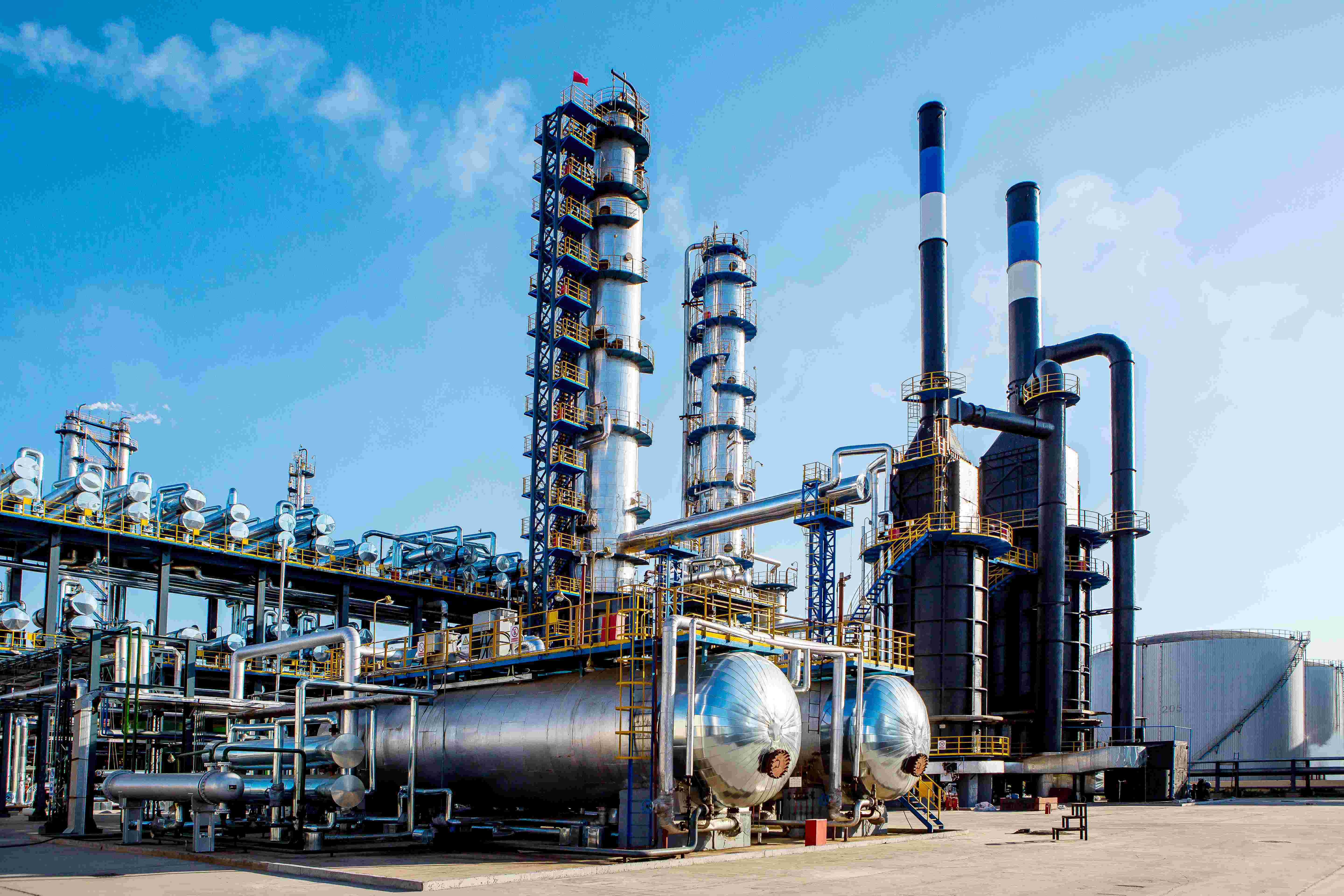 东正化工原油降粘剂的作用和用途广泛用于原油集输粘度调控